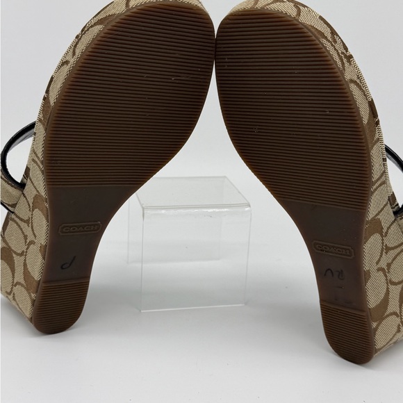 Coach Brown Signature Jacquard Thong Sandals with Gold Medallions - Picture 6 of 9